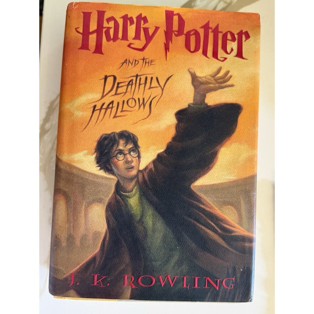 Harry Potter and the Deathly Hallows Hardcover First Edition 1st Print July 2007